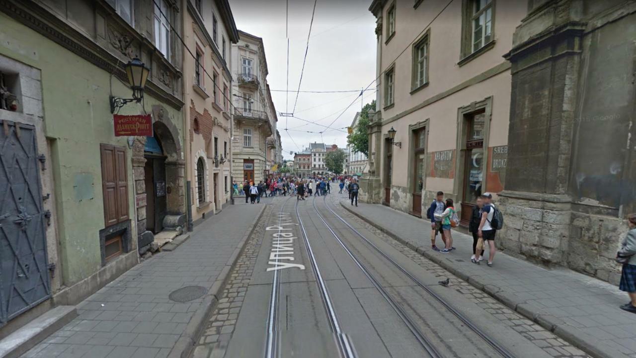 Уютная Квартира На Площади Рынок Lviv Exterior photo